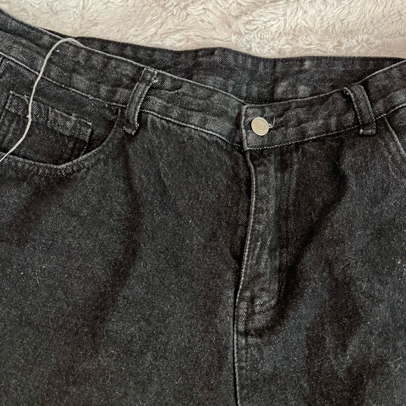 NEVER WORN! Mens oversized jeans - Picture 4 of 11